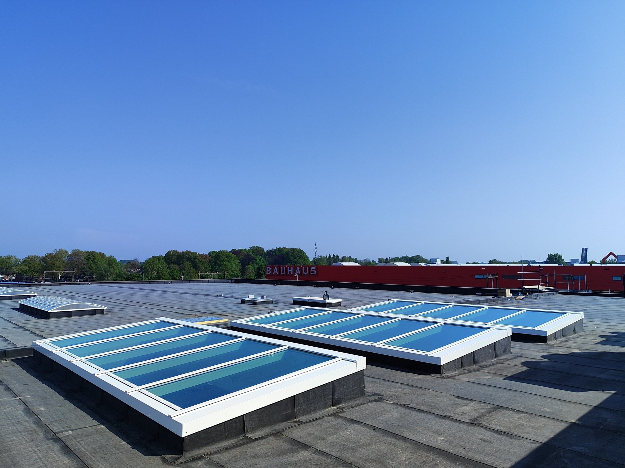 Doorvalveilige lichtstraten voor utiliteitsgebouwen